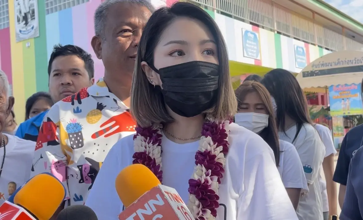 “มาดามเดียร์”ปลื้มฐานเสียงปชป.เหนียวแน่น เชื่อหน.พรรค เหมาะแคนดิเดตนายกฯ