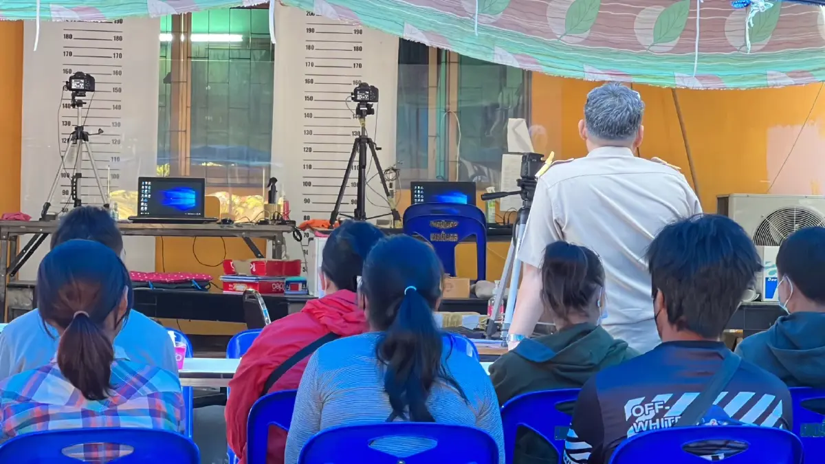ปลัดจอมแฉ ติดตามการทำงาน งานทะเบียนออกบัตรประจำตัวแรงงานต่างด้าว