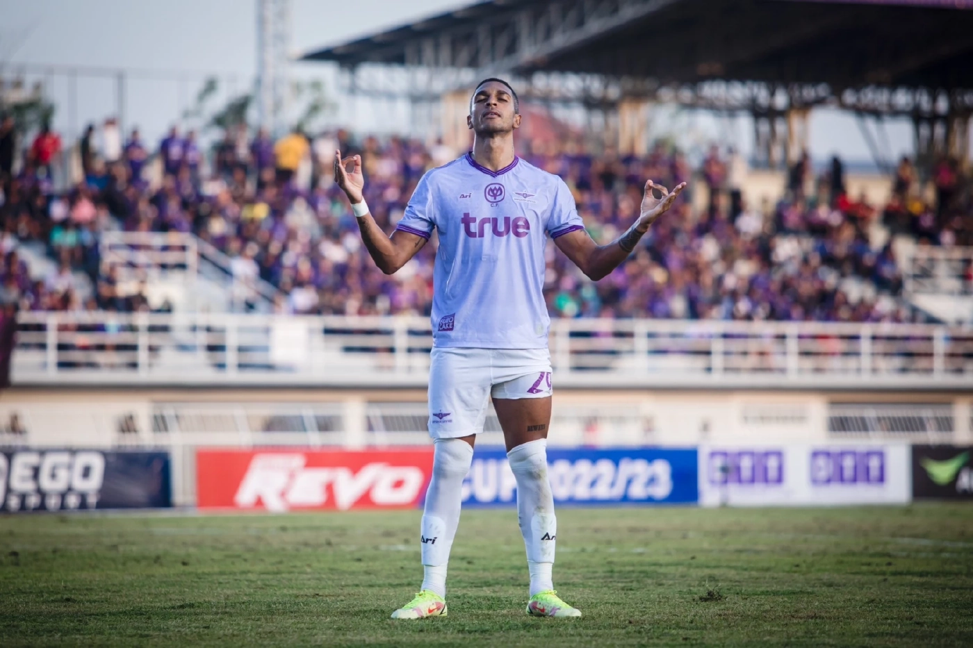 "แบงค็อก" บุกถล่มพิษณุโลก 4-0 ศึกรีโว่ คัพ