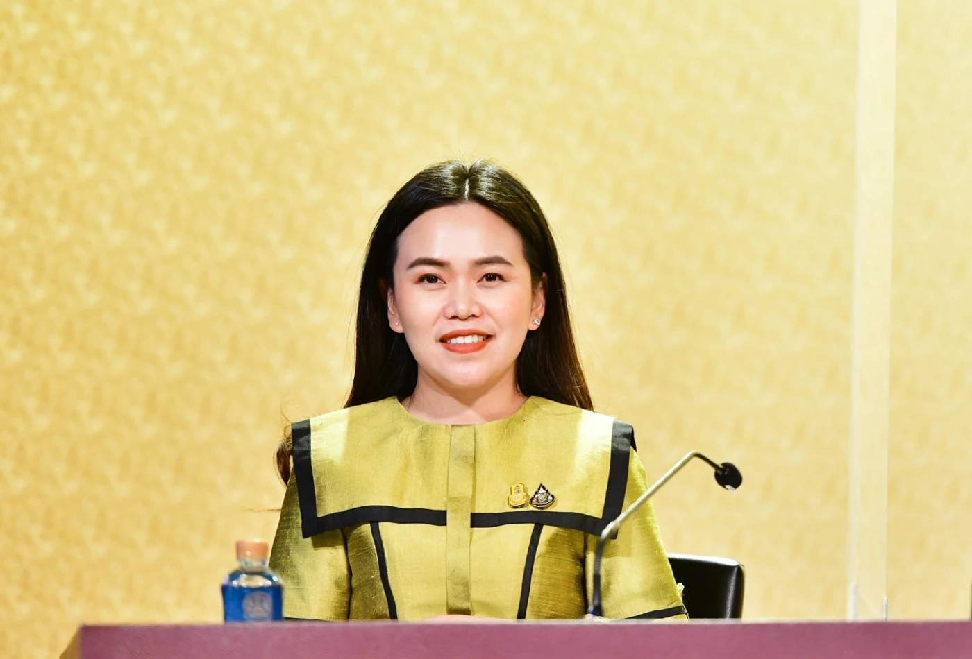 นางสาวไตรศุลี ไตรสรณกุล  รองโฆษกประจำสักนักนายกรัฐมนตรี 