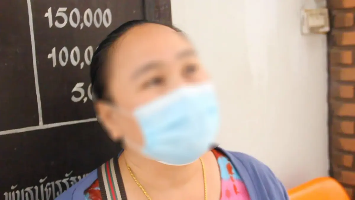 ล้อมจับ 2 ชั่วโมง หนุ่มใหญ่เมากาวคลั่ง คว้ามีดฟันชาวบ้าน บาดเจ็บ 4 ราย