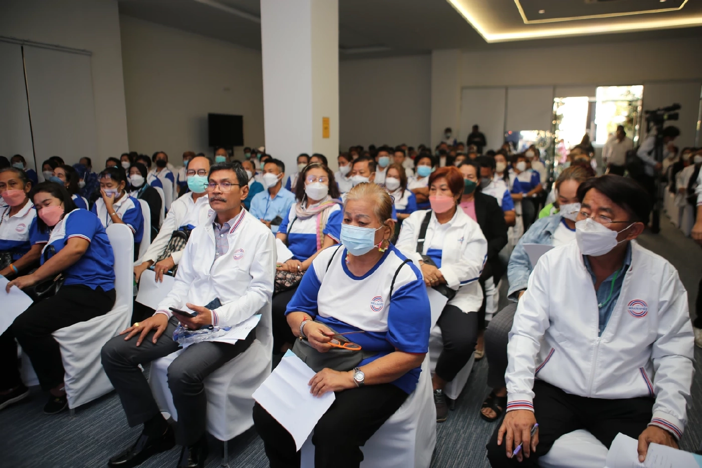 นายกฯคนที่ 30! "พปชร." ชู "บิ๊กป้อม" เป็นแคนดิเดตนายกฯเพียงคนเดียว