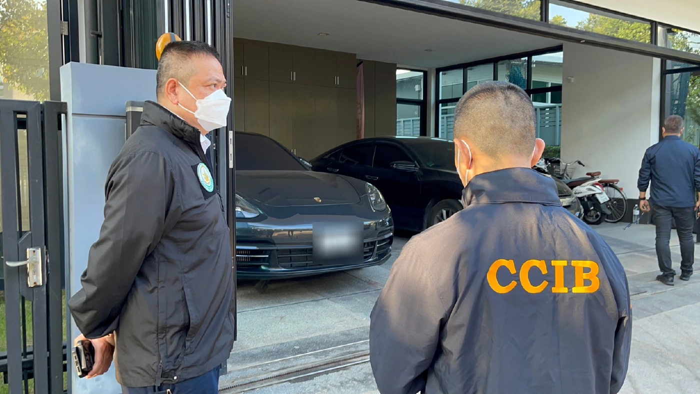 ตร.ไซเบอร์ บุกค้นรัง "เม พรีมายา" หลังโดนหมายจับ พ.ร.บ.คอมฯ หลอกเหยื่อลงทุน