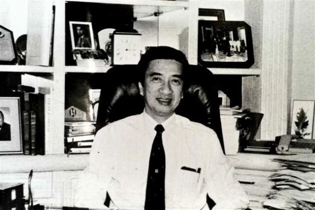 รำลึก 'ดร.นพ.อรรถสิทธิ์' อดีตรมช.สาธารณสุข คุณพ่ออดีตนายกฯ อภิสิทธิ์