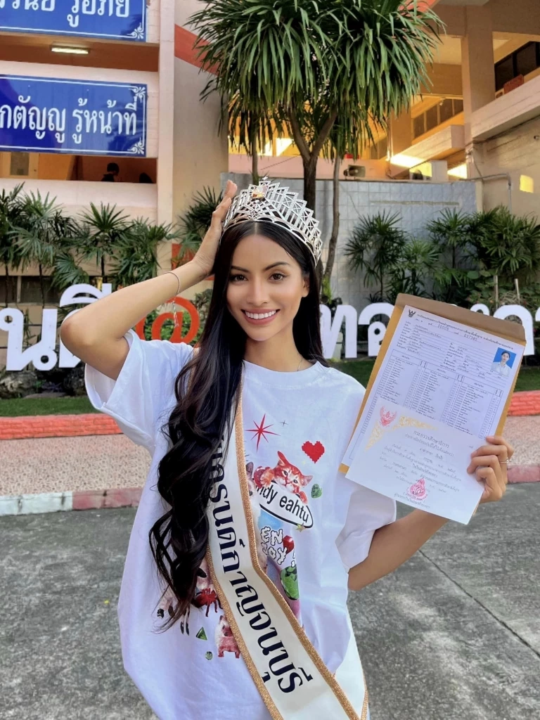 สุดปลื้ม "มิสแกรนด์กาญจนบุรี" นำเงินรางวัล จ่ายค่าเทอมที่ค้างนานร่วม 3 ปี 