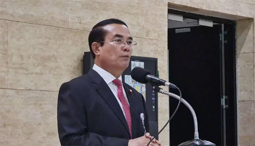 ชินวรณ์ บุญเกียรติ รองประธานคณะกรรมการประสานงานพรรคร่วมรัฐบาล (วิปรัฐบาล)