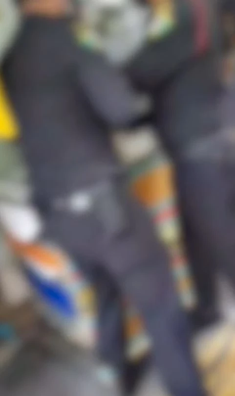 หวิดปะทะ เทศกิจตั้งต้นไม้ ยึดพื้นที่ร้านโรตี-ปอเปี๊ยะ ทางเข้าซอยศาลาแดง (คลิป)