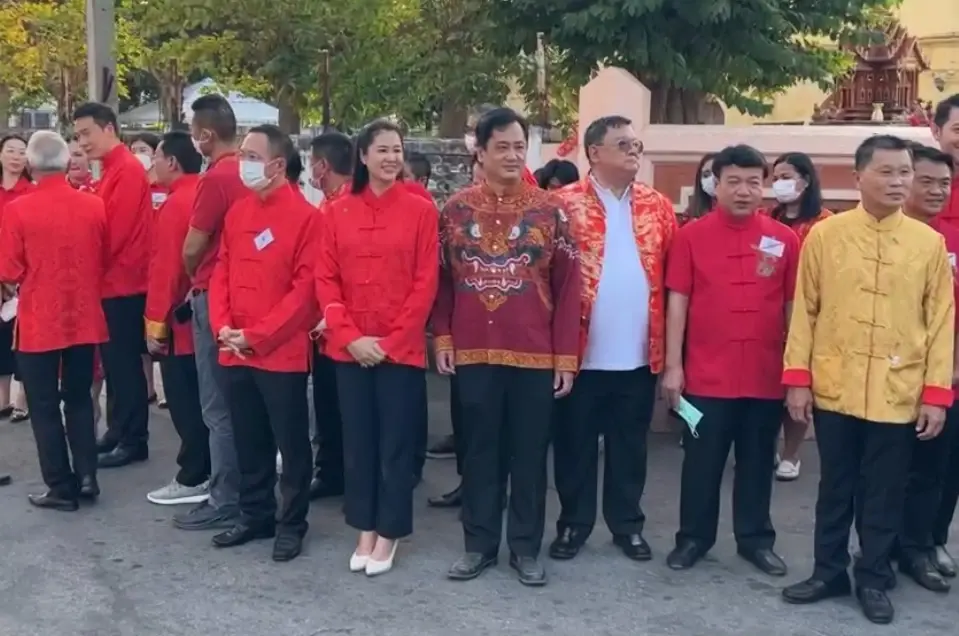 “ปารีณา” ยังรัก “ลุงตู่-ลุงป้อม” เท่ากัน  เชื่อจับมือกันตั้งรัฐบาล