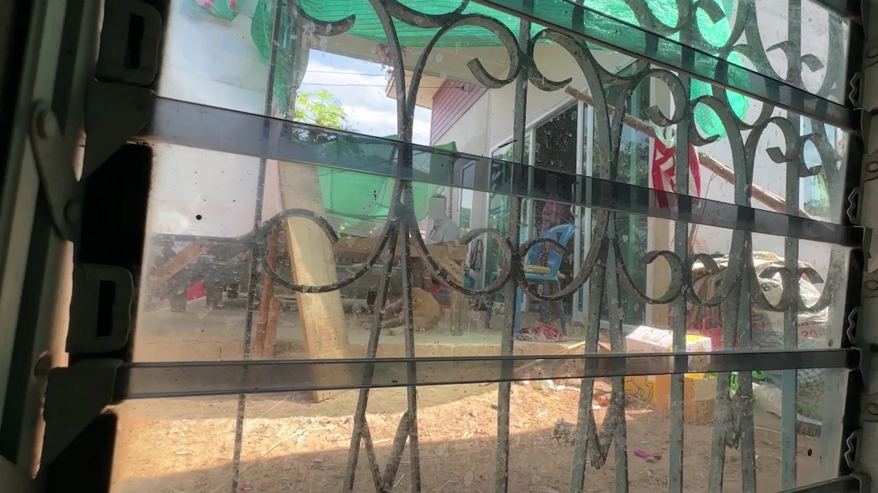 หลานชายและน้องสามีนางเม็ง