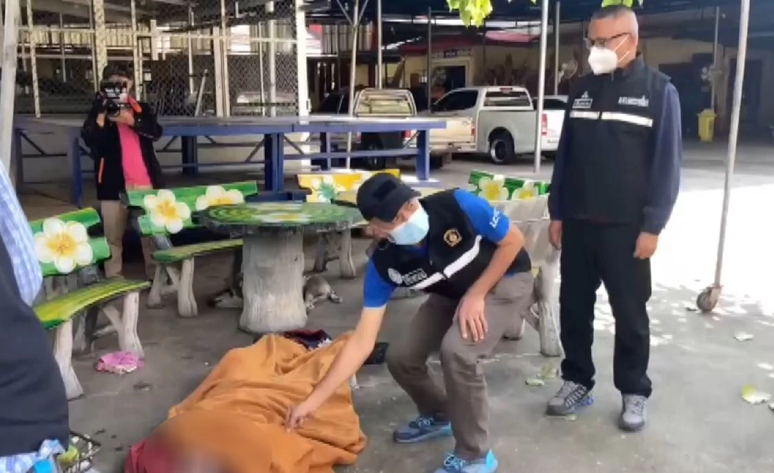 ลุงวัย 66 ปี นอนเสียชีวิตในวัด คาดช็อกอากาศหนาว-โรคประจำตัวกำเริบ