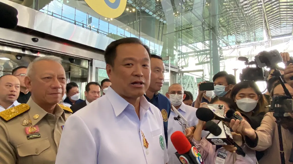 นายอนุทิน ชาญวีรกูล รองนายกรัฐมนตรี และ รมว.สาธารณสุข