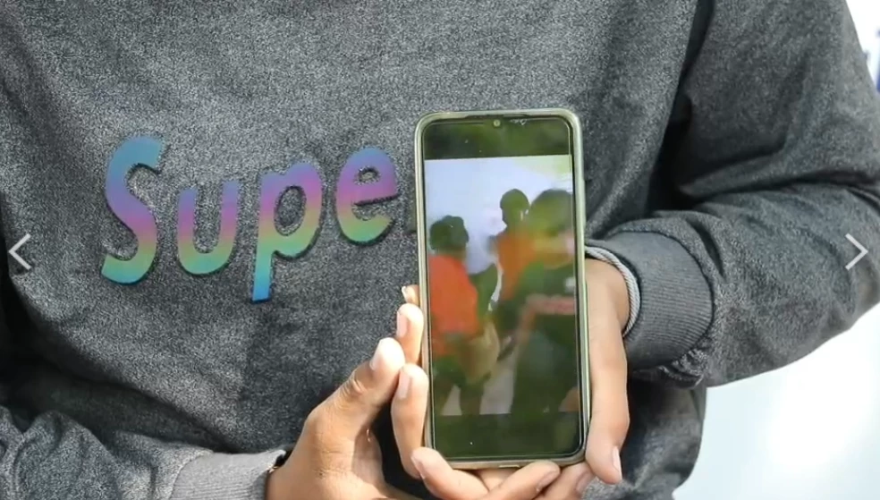 แม่ร้องสายไหมต้องรอด ลูก ม.2 ถูกรุ่นพี่ ม.3 16 คน รุมยำสลบคาห้องเรียน (มีคลิป)