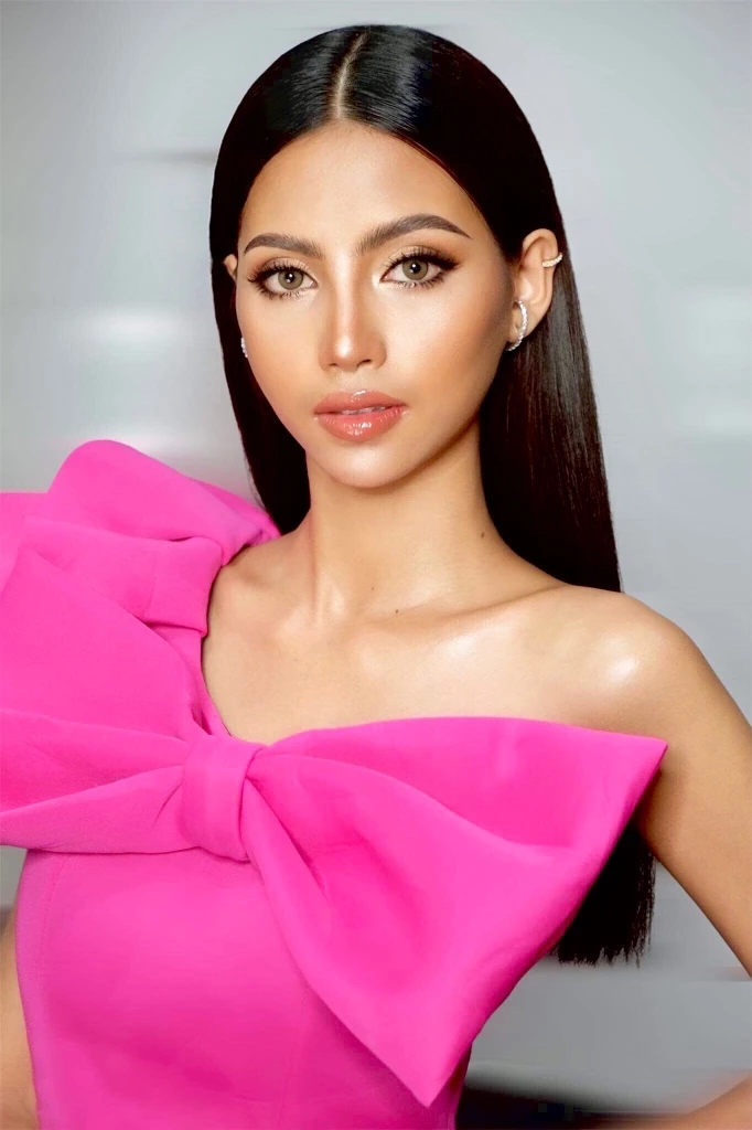 สุดปลื้ม "มิสแกรนด์กาญจนบุรี" นำเงินรางวัล จ่ายค่าเทอมที่ค้างนานร่วม 3 ปี 