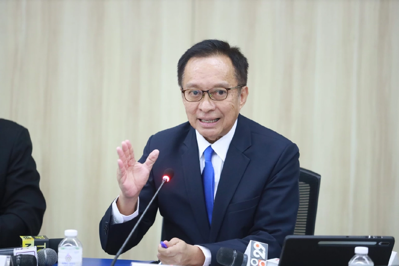 นายอิศเรศ รัตนดิลก ณ ภูเก็ต รองประธานสภาอุตสาหกรรมแห่งประเทศไทย (ส.อ.ท.) 