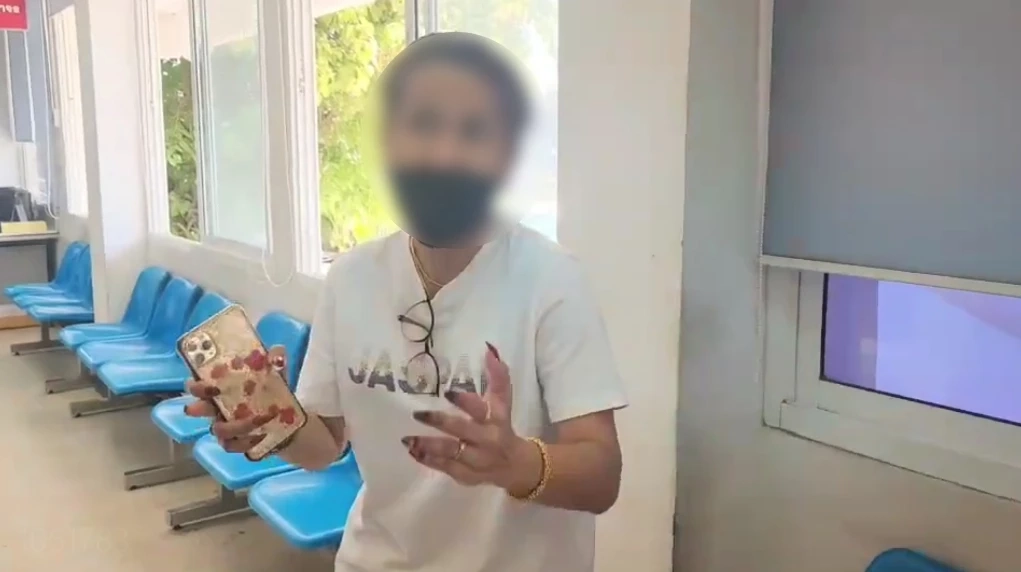 โร่แจ้งความ! กลุ่มชายฉกรรจ์ ขว้างปาขวด ก้อนหินใส่บ้านกลางดึก ทวงรถคืน