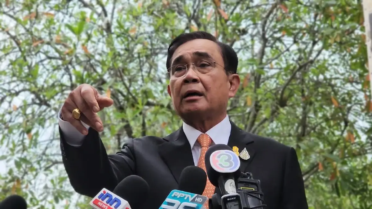 ศึกซักฟอก! “บิ๊กตู่” เมินไร้องครักษ์พิทักษ์  ปัดแข่ง “บิ๊กป้อม” ชิงนายกฯ