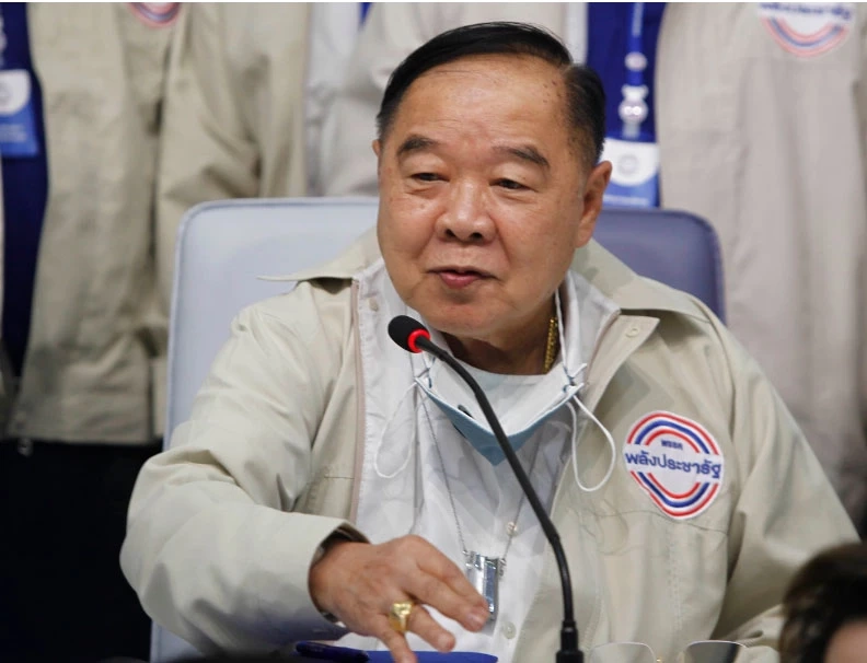 พล.อ.ประวิตร วงษ์สุวรรณ รองนายกรัฐมนตรี และหัวหน้าพรรคพลังประชารัฐ