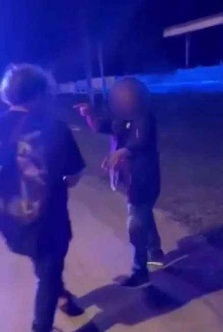 ชายอ้างเป็นข้าราชการ ชี้หน้าด่าเจ้าหน้าที่กู้ภัย