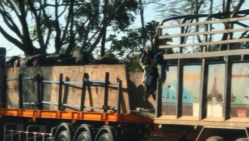 ทหารไทยจับตาเหตุปะทะที่พญาตองซู เตรียมพร้อมรับมือผู้อพยพ