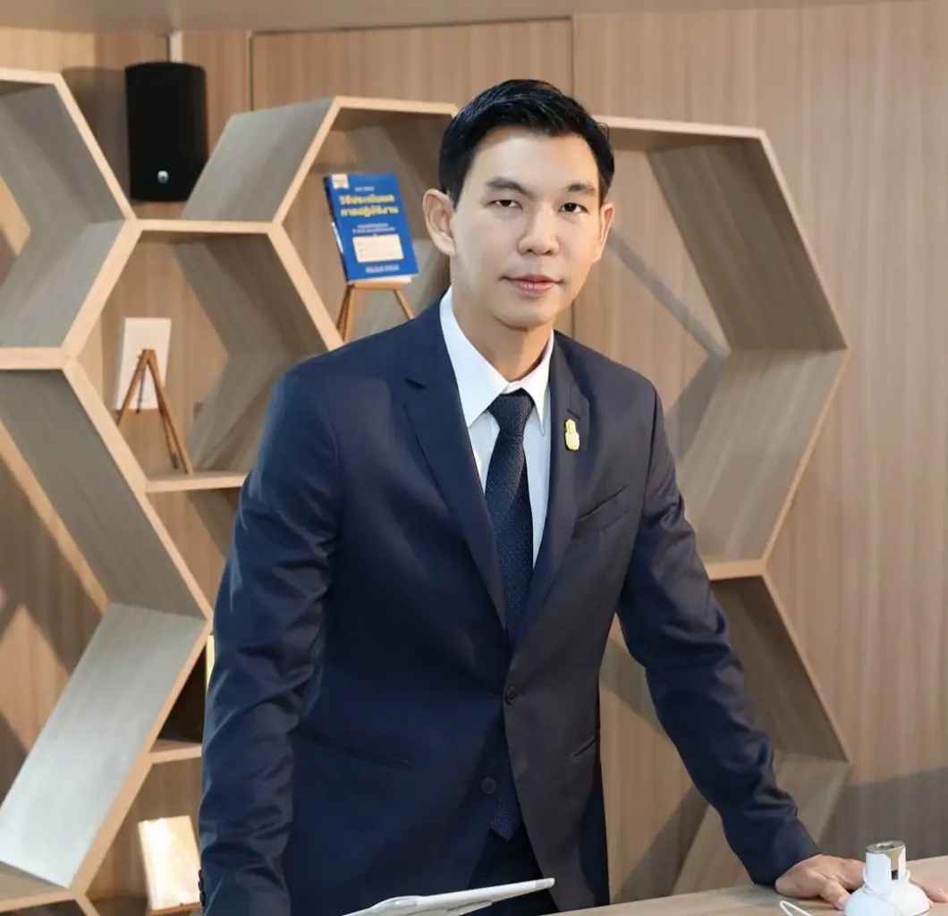  นายวีริศ อัมระปาล ผู้ว่าการการนิคมอุตสาหกรรมแห่งประเทศไทย (กนอ.)