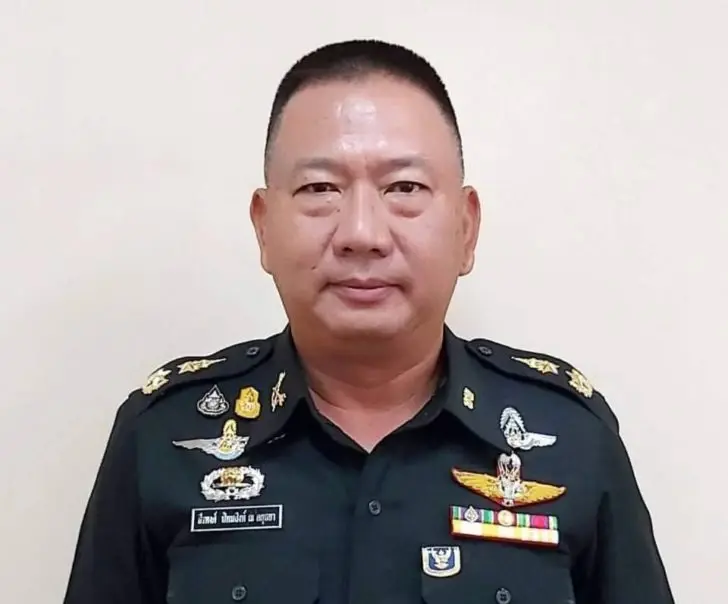 พลโท ธีรพงศ์ ปัทมสิงห์ ณ อยุธยา โฆษกกองบัญชาการกองทัพไทย 
