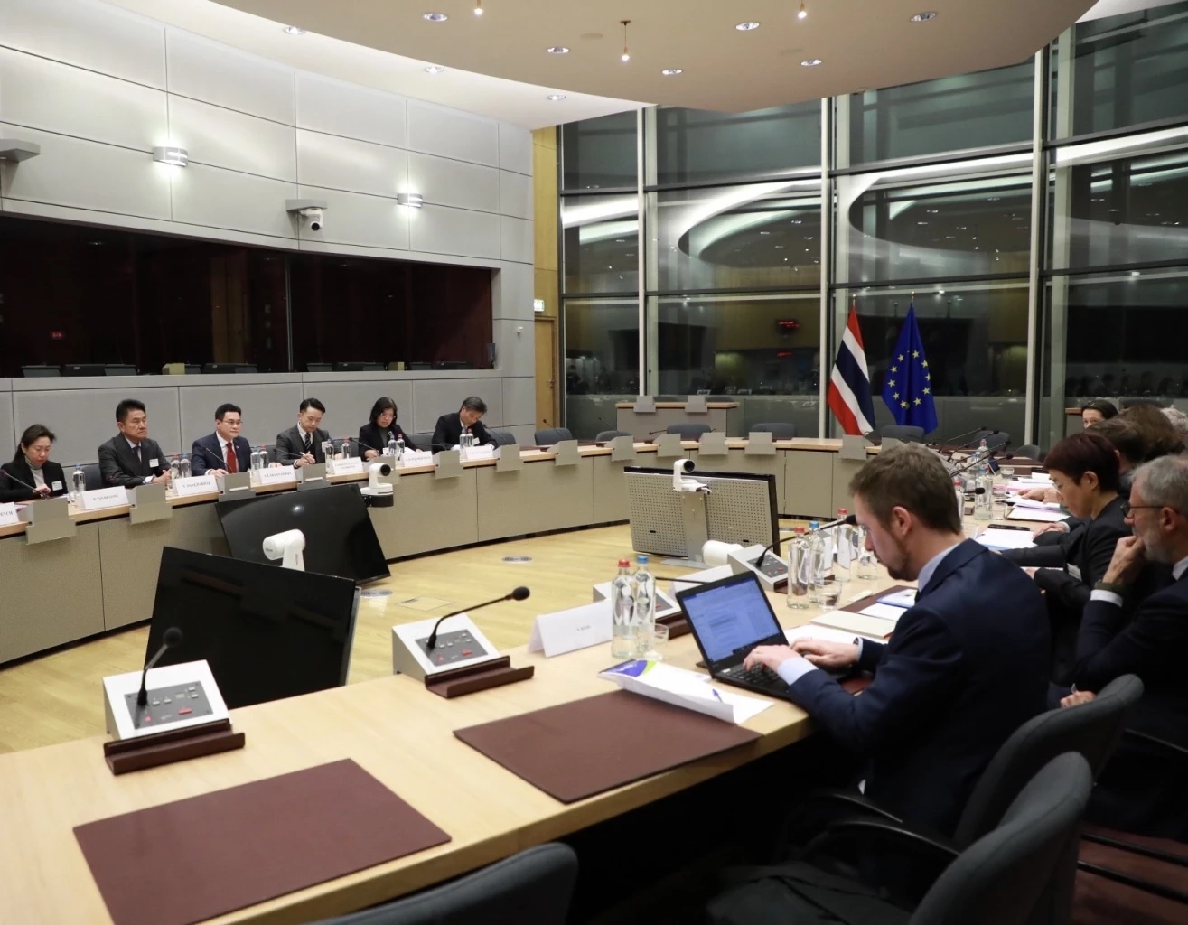 ไทยและเบลเยียม ร่วมประชุมการจัดทำการค้า FTA ไทย-อียู 