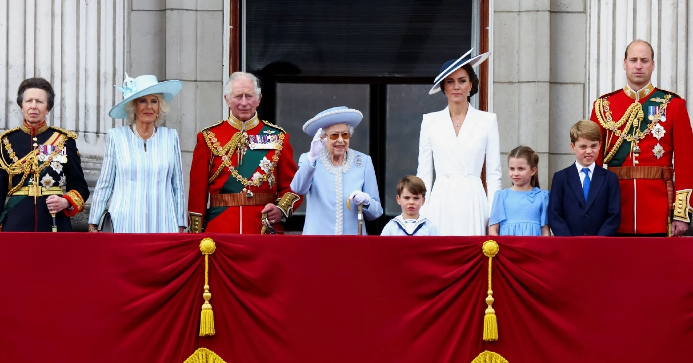 เด็กอังกฤษโหวต "Queen" คำแห่งปีที่ชื่นชอบ