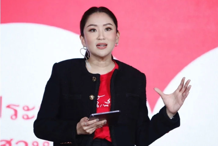 “อุ๊งอิ๊งค์” ลั่นนำทัพเพื่อไทยหาเสียงทั่วประเทศแบ่งเวทีพบปชช.