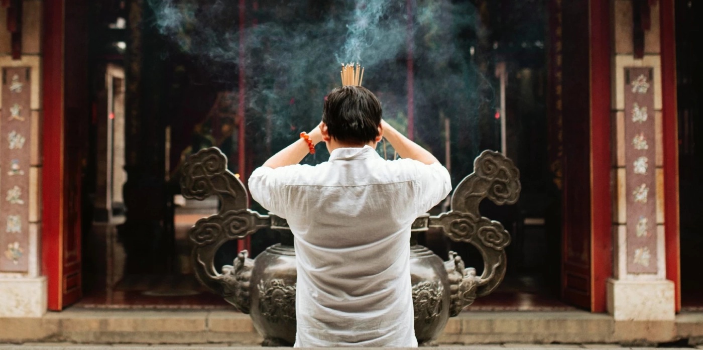 จุดธูปเชื่อม ‘ศรัทธา’ ควันธูปเชื่อม ‘มะเร็ง’