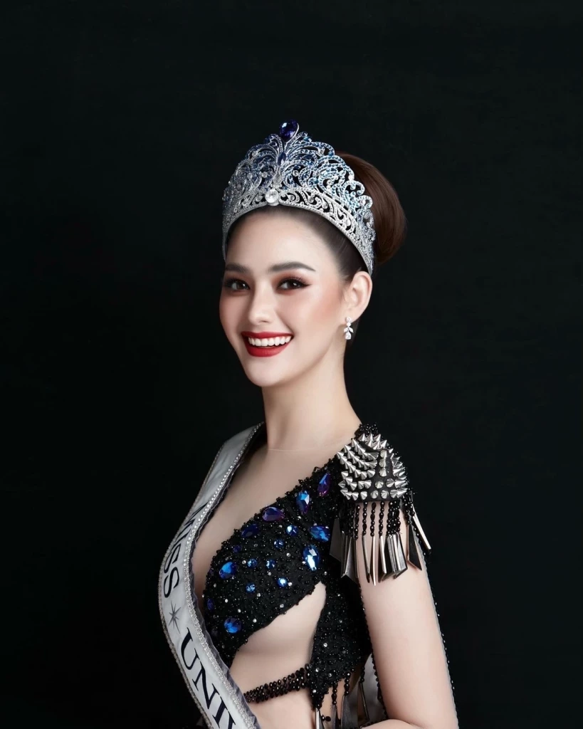 ดาราสาว “นนนี่ ณัฐชา” ฟาดมงลงโซเชียลขอแต่งเป็น มิสยูนิเวิร์ส คนล่าสุด