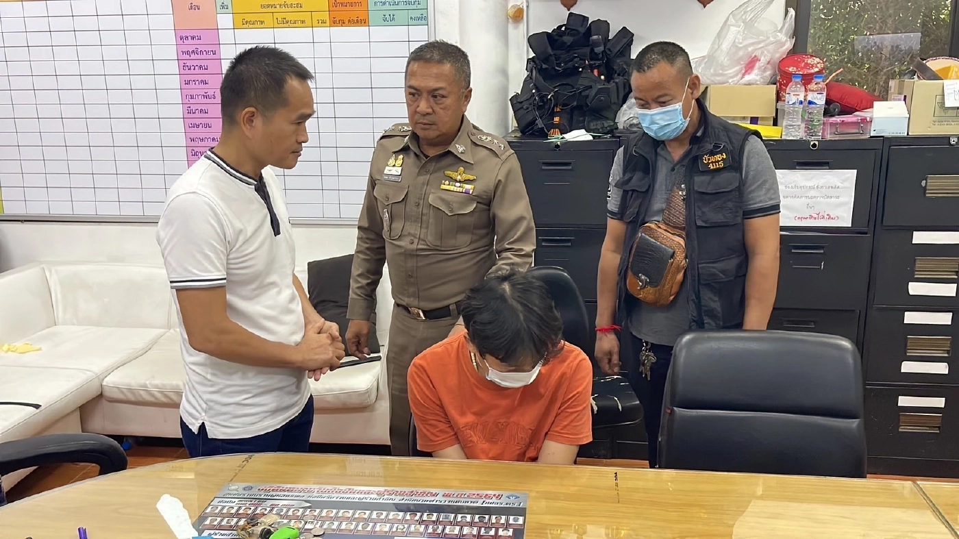  นายเสกสรรค์ การเมือง ผู้ก่อเหตุ และยังเป็นสามีของคนเจ็บ