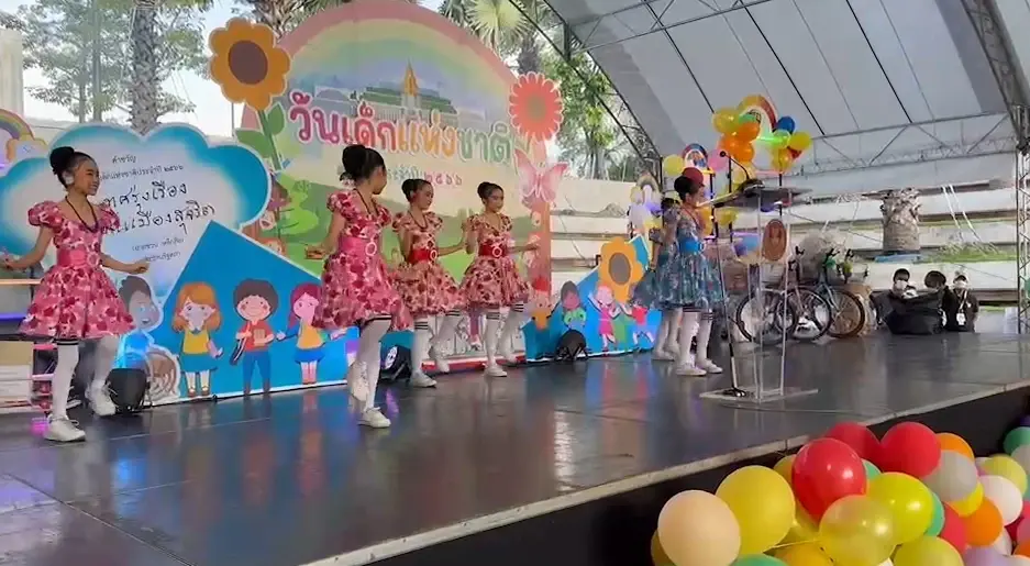 "ชวน" เปิดงานวันเด็ก 66 ฝากต้องซื่อสัตย์สุจริต หวังอนาคตช่วยพัฒนาบ้านเมือง