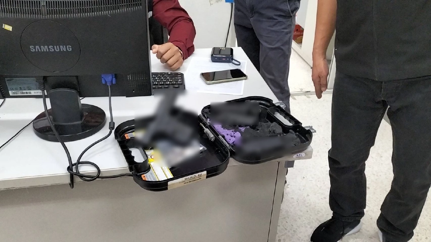 อาวุธปืนของกลาง ที่นายอภิชา บุญสวัสดิ์ ใช้ยิงวิศวกรชาวอังกฤษเสียชีวิต