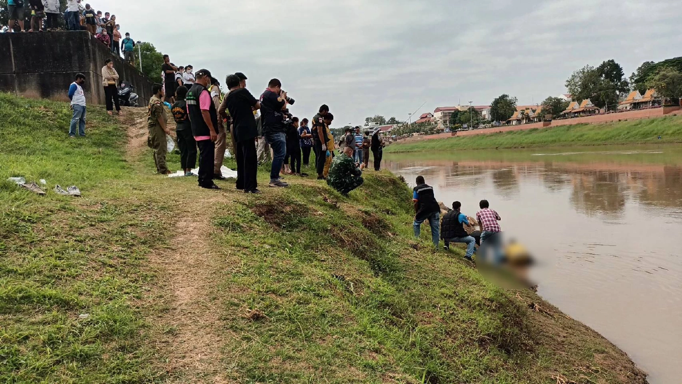 สลดใจ! พบร่าง นศ.สาว กระโดดสะพานกลางดึก คาดป่วยซึมเศร้า