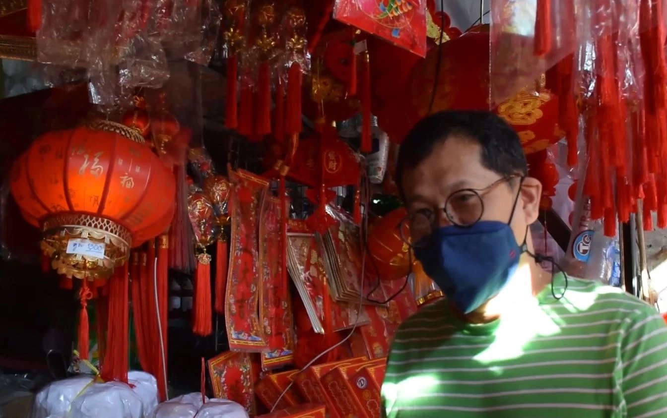 แม่สอดคึกคัก! ชาวไทย-เมียนมาเชื้อสายจีน แห่ซื้อของเซ่นไหว้ตรุษจีน