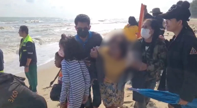 พบร่างแล้ว! “น้องเปรี้ยวหวาน” วัย 10 ขวบ ถูกคลื่นซัดจมน้ำเที่ยวปีใหม่