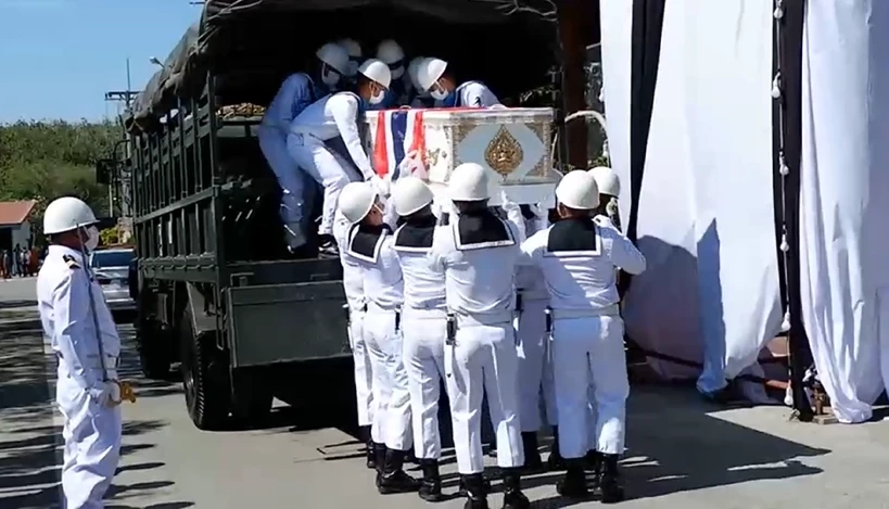 ร่าง "หมอแชมป์" ฮีโร่ช่วยเพื่อนทหารรอด กลับถึงบ้านเกิดระยองแล้ว