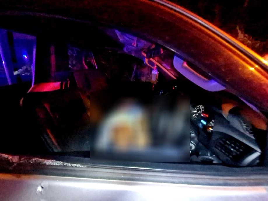 อุกอาจ! คนร้ายควบเก๋งประกบยิงหนุ่ม อบต. ดับคารถ คาดปมชู้สาว