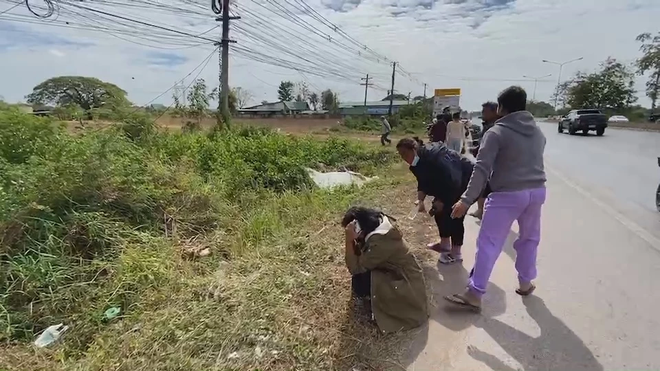  นางเกษร พลนามอินทร์ อายุ 46 ปี แม่ของโอโม่