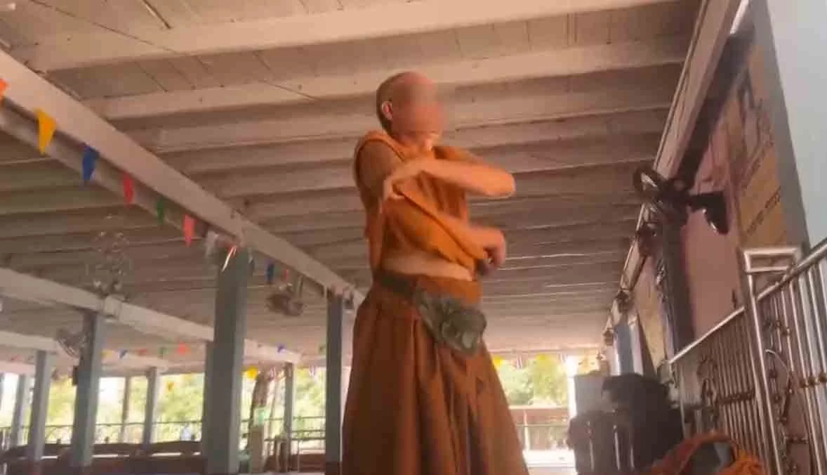 หลวงพี่เมาแอ๋! ฉลองปีใหม่ จับสึกได้วันเดียว ดอดขอจีวรคืน ก่อนเผ่นหนี