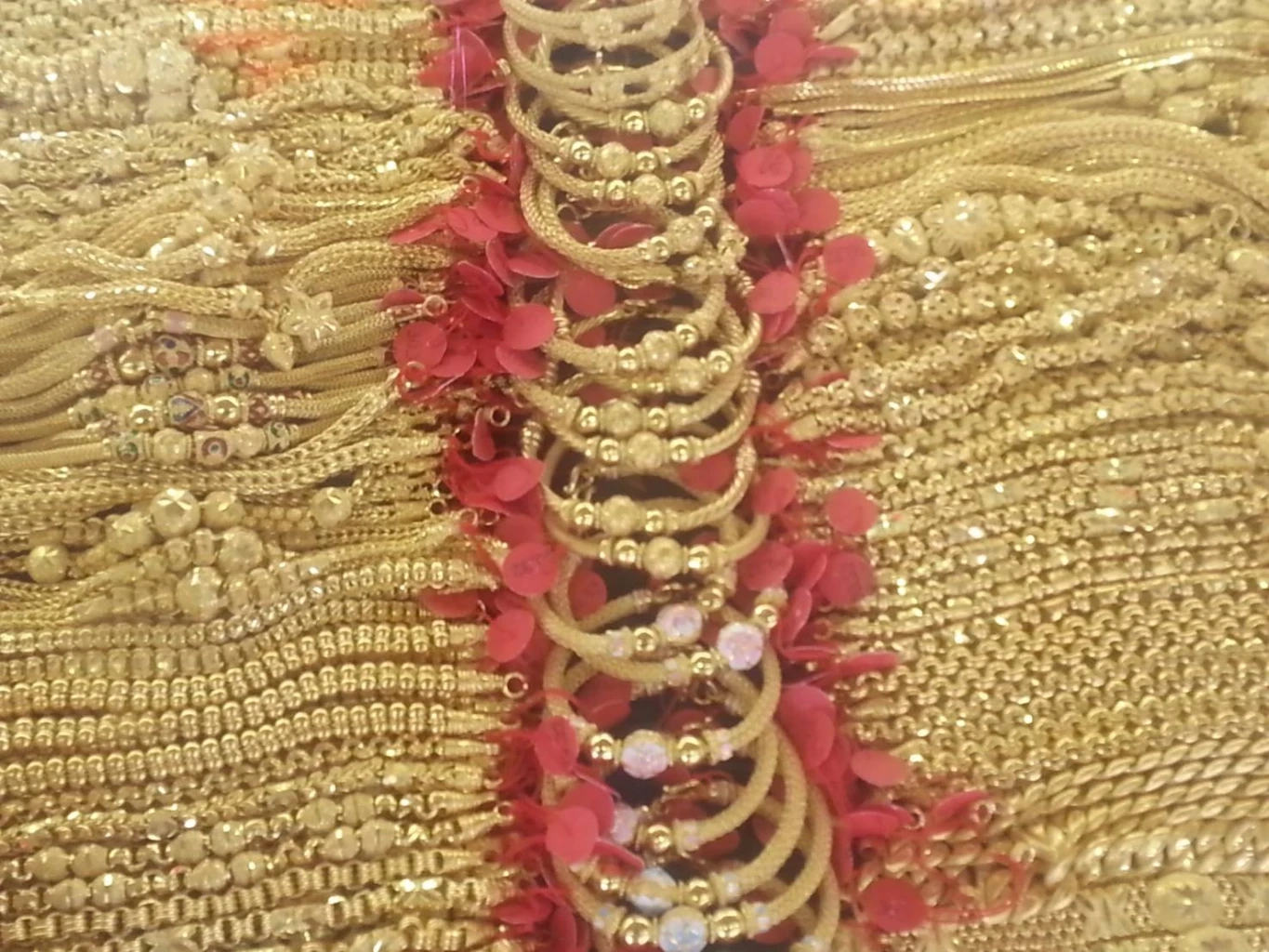 ราคาทองคำวันนี้ ( 31 ม.ค.66) ผันผวนมากแค่ไหน   