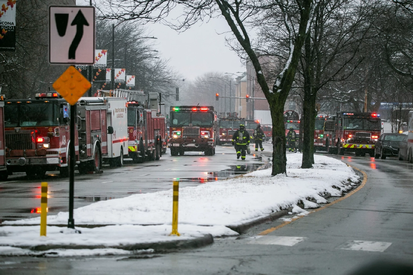 ไฟไหม้อะพาร์ตเมนต์สูง 25 ชั้นในชิคาโก ดับ 1 เจ็บ 8