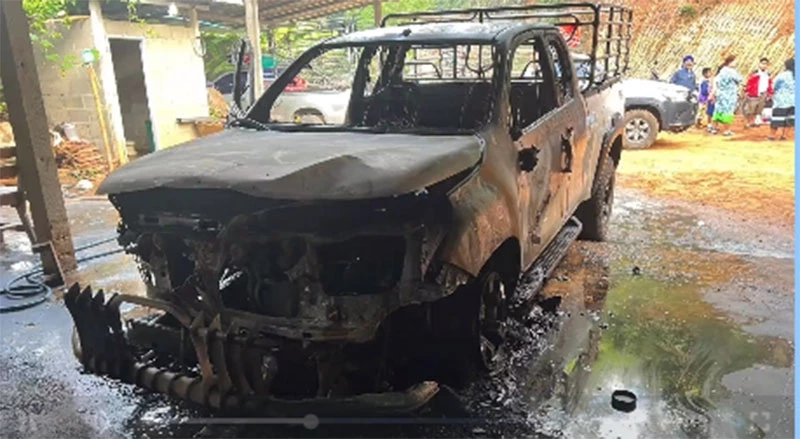 เจ้าของเป็นงง!! เพื่อนบ้านบุกเผารถถามเผาทำไมตอบเพียง “อื่ม”