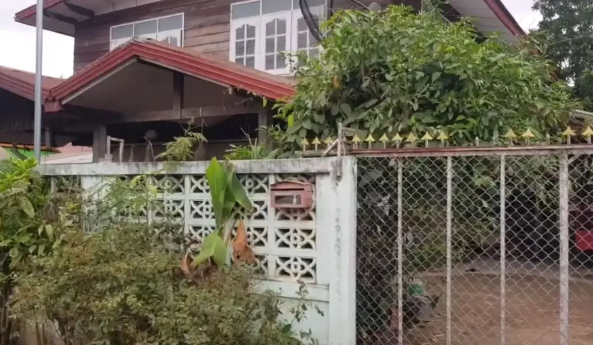 รวบแล้ว! "ไอ้คำม่อง" ลูกเทวดา ขอเงินแม่ซื้อยาเสพไม่ได้ ยิงพี่ชายสาหัส