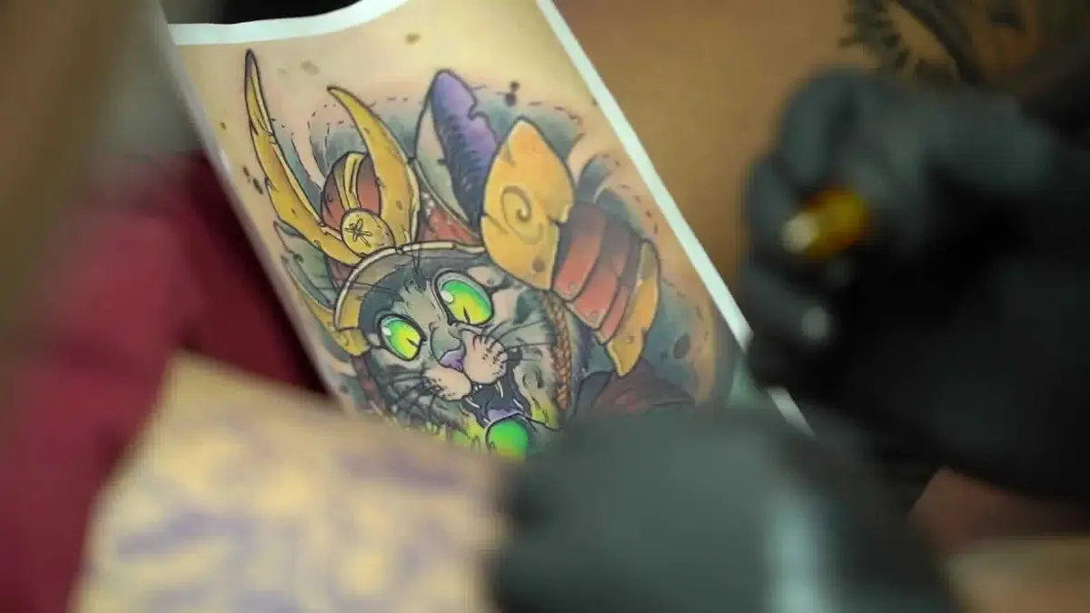 พหุลักษณ์บนเรือนร่าง “รอยสัก” อัตลักษณ์ที่ยังข้ามไม่พ้นกรอบ?