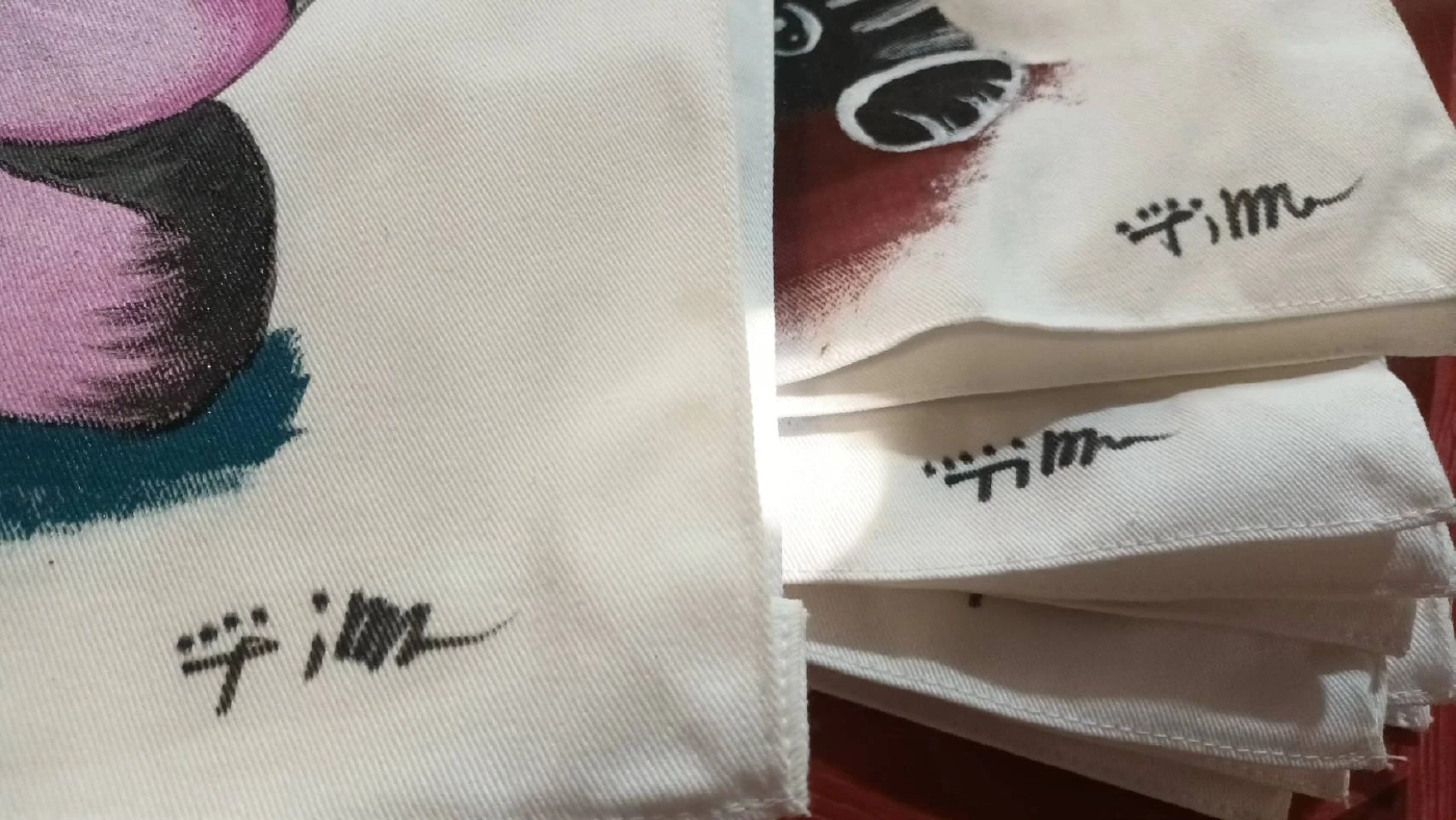 "น้องทาม" วาดภาพลงกระเป๋าผ้า ถูกมิจฉาชีพเปิดเพจปลอม หลอกเงินลูกค้า