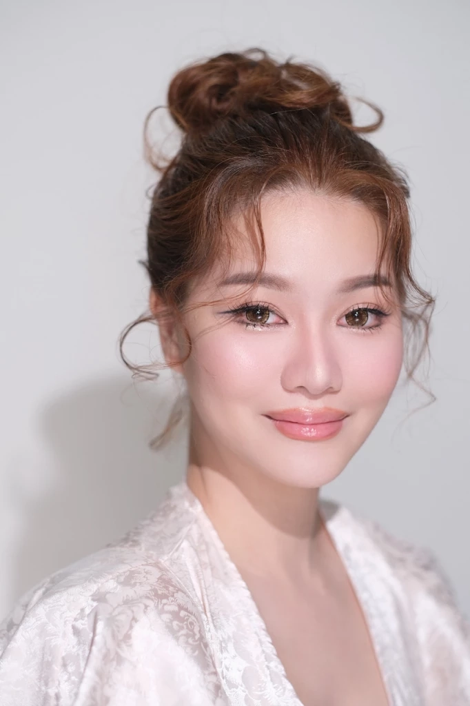 อัพเดทเมคอัพเทรนด์ 2023 'สายเกา-สายฝอ' แรงต่อเนื่อง