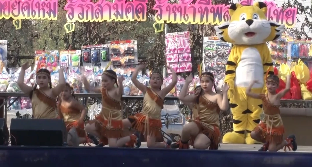 "กองบิน 1 โคราช" จัดเต็มงานวันเด็ก ชวนดู F-16 บินโชว์สร้างแรงบันดาลใจเด็กไทย