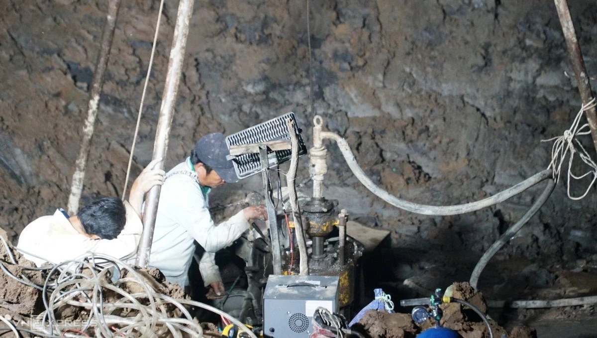 เวียดนามเร่งช่วยเด็กตกท่อลึก 35 เมตรตั้งแต่วันสิ้นปี