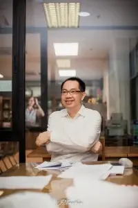 รศ.ดร.ศุภมิตร ปิติพัฒน์ ประธานหลักสูตรรัฐศาสตรมหาบัณฑิต สาขาวิชาความสัมพันธ์ระหว่างประเทศ